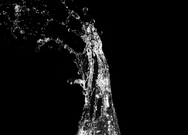 Plusk wody stylowe. na białym tle na czarnym tle — Zdjęcie stockowe