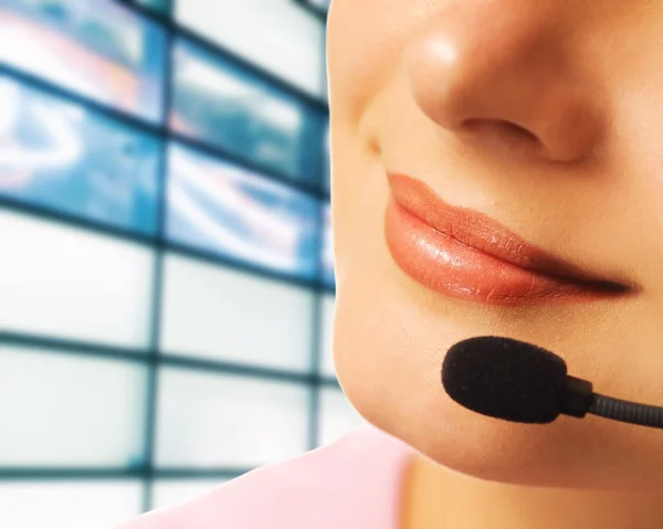 Vackra hotline operatör med headset — Stockfoto