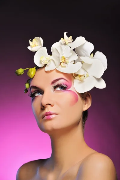 Krásná žena s kreativní make-up — Stock fotografie