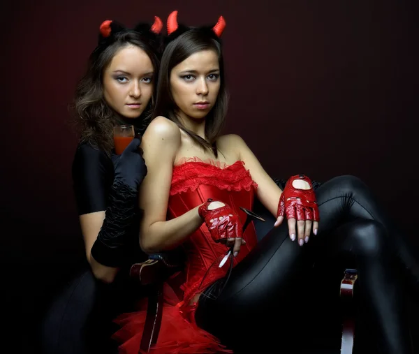 Due donne in costume — Foto Stock