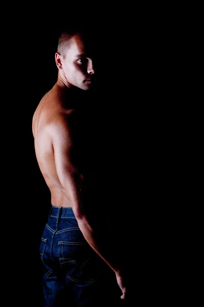 Νεαρός Άνδρας Σπορ Μύες Μια Στενή Επάνω — Φωτογραφία Αρχείου