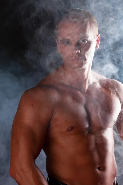Young Sporty Man Smoke Muscles Close — Stock Photo, Image