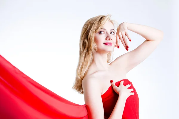 Młoda Piękna Blondynka Czerwonej Sukience — Zdjęcie stockowe