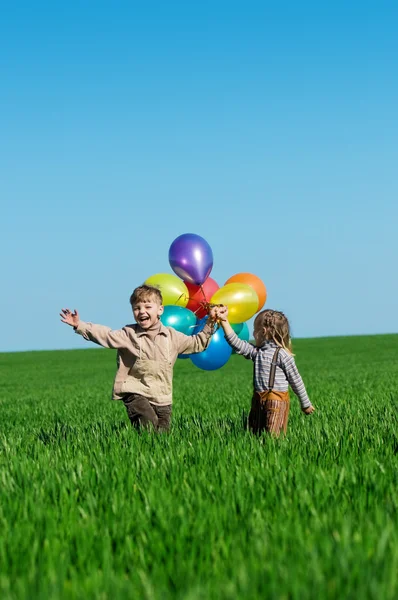 Dzieci z balonów — Zdjęcie stockowe
