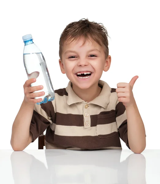 Bir şişe su ile çocuk — Stok fotoğraf