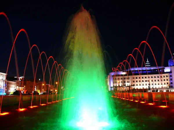 Farbfontänen in Kazan. Nachtsicht — Stockfoto