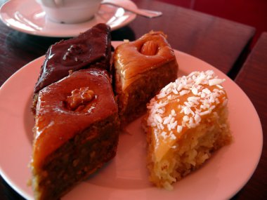 Doğu tatlı baklava