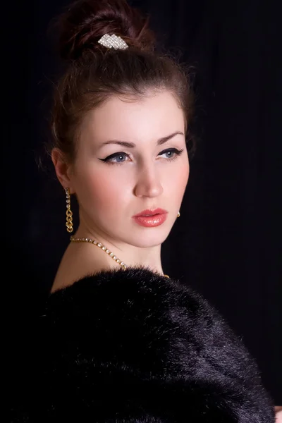 Elegant Beautiful Girl Fur Coat — Stock Photo, Image