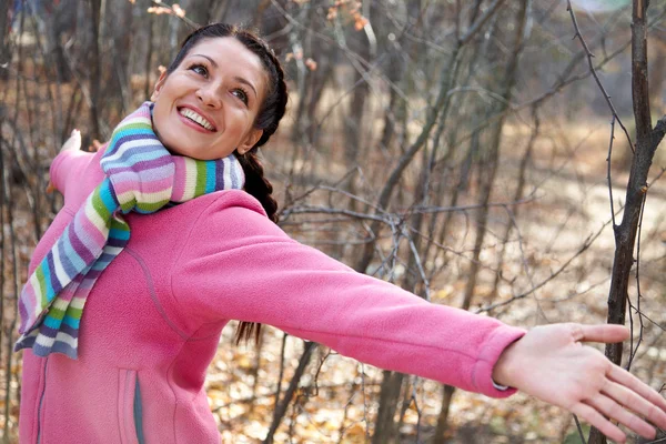 Happy woman in fall — Stock Photo, Image
