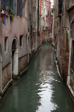 Venedik canal