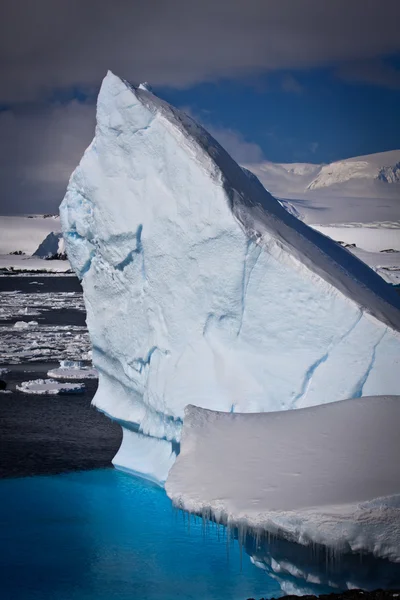 Antarctische ijsberg — Stockfoto