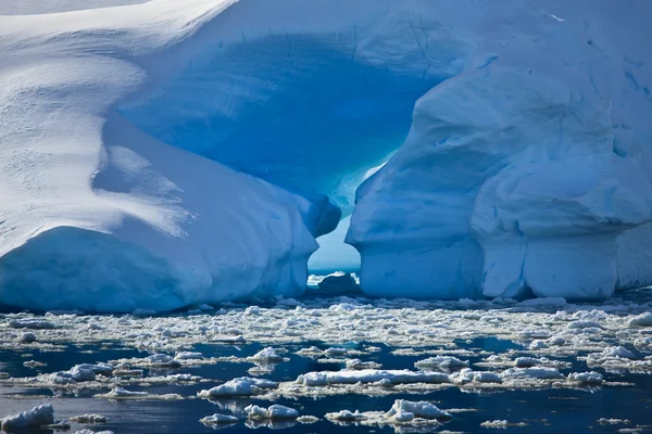 Iceberg antártico — Fotografia de Stock