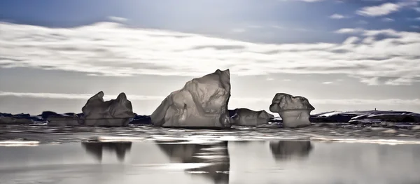 Sommarkväll Antarctica Icebergs Flyter Månskenet — Stockfoto