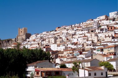 Alcala del jucar (albacete) kırsal kasaba, top 100 en güzel köylerinden