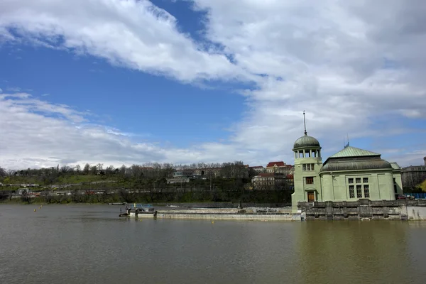 Prag Şehir Nehirde Antik Kale — Stok fotoğraf