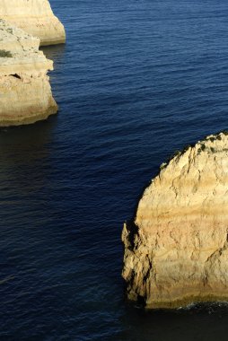 Portekiz algarve kıyısında, ülkenin güneyinde