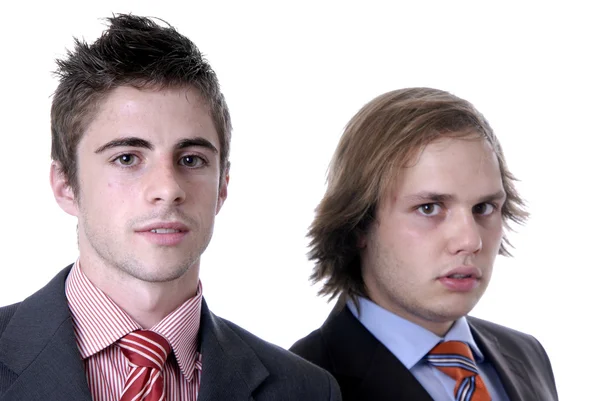 Två Unga Företag Män Porträtt Vitt Fokusera Mannen Vänster — Stockfoto
