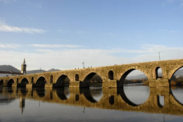 Мост Церковь Понте Лима Португалия — стоковое фото