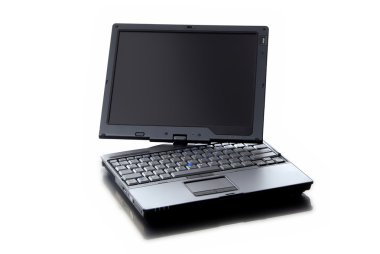 Beyaz arka plan üzerinde izole bir kişisel bilgisayar