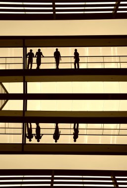 işçiler siluet modern Bina içinde