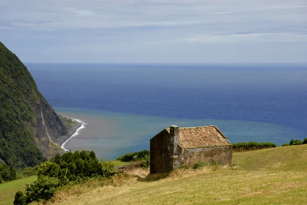 Altes Bauernhaus Der Azoren Küste — Stockfoto
