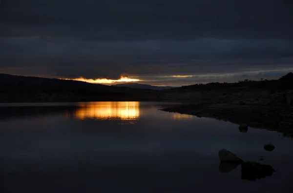 Solnedgång Vid Sjön Norra Portugal — Stockfoto