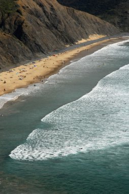 Beach, Güney Portekiz yukarıda, sörfçü