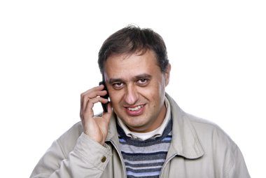 adam beyaz bir arka plan üzerinde telefon