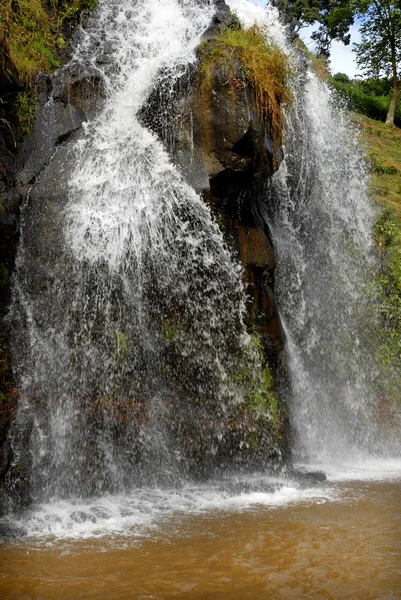 大瀑布在亚速尔群岛岛屿 米格尔 — 图库照片