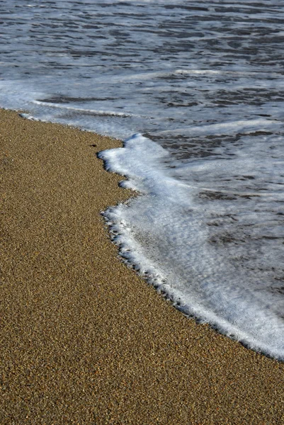 Λευκό Κύμα Στην Άμμο Στην Παραλία — 图库照片