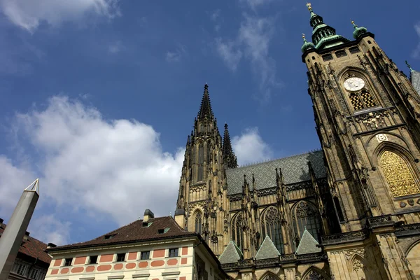 Prag Vitus Kilisede Aydınlık Güneşli Bir Gün — Stok fotoğraf