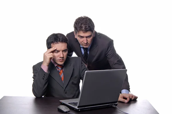 Dois Jovens Homens Negócios Trabalhando Com Laptop — Fotografia de Stock