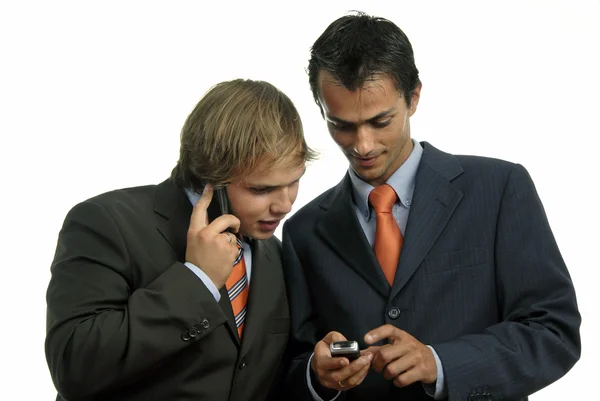 Deux Jeunes Hommes Affaires Téléphone — Photo