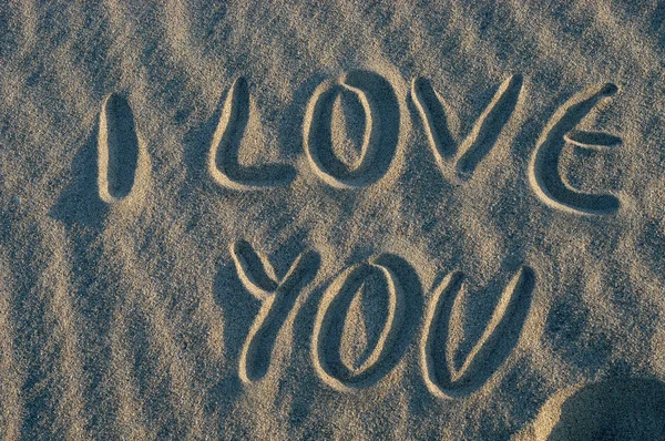 Liebesbotschaft Sand — Stockfoto