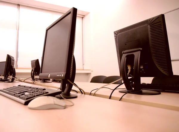 Computer Class Room Some Lcd Monitors — Stock Photo, Image