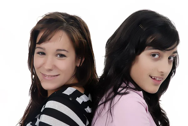 Портрет Двух Молодых Случайных Девушек Студии — стоковое фото