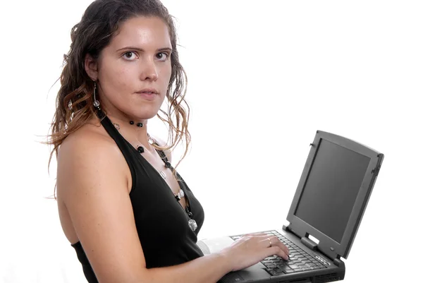 Молодая Деловая Женщина Работает Своим Ноутбуком — стоковое фото