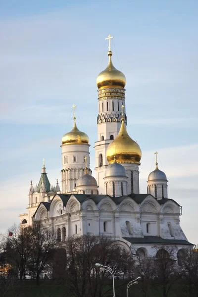 Belo templo, cidade Moscou — Fotografia de Stock