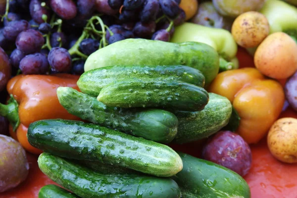 Frutas y hortalizas varicoloradas —  Fotos de Stock