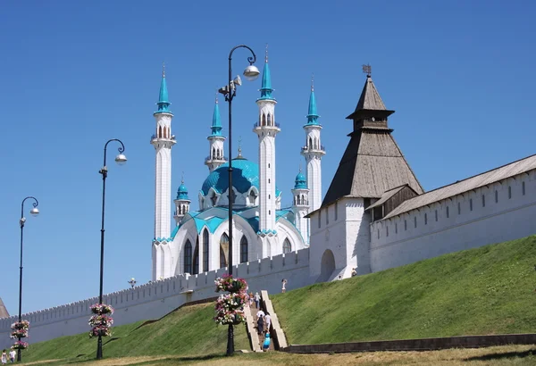 Construction d'une mosquée au Kremlin dans la ville Kasan — Photo