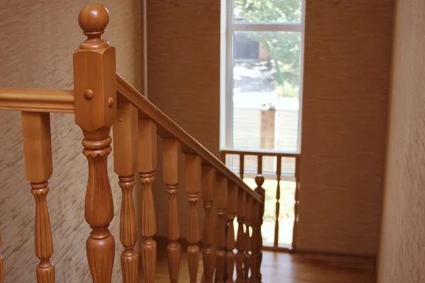 Современный Интерьер Деревянной Лестницы — стоковое фото