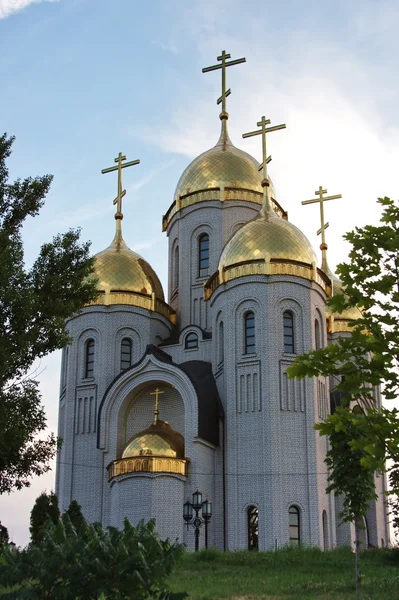Świątynia wszystkich świętych, kopiec pogrzebu, miasto Wołgograd — Zdjęcie stockowe