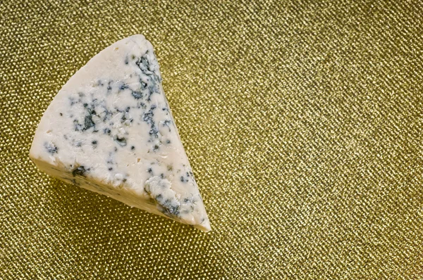 Blauwe kaas op een plaat — Stockfoto