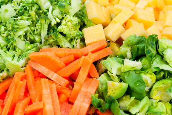 Färska grönsaker. bakgrund (broccoli, pumpa, morötter, brusse — Stockfoto