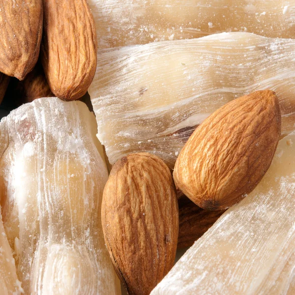 Oriental sweets and almonds — Stock Photo, Image