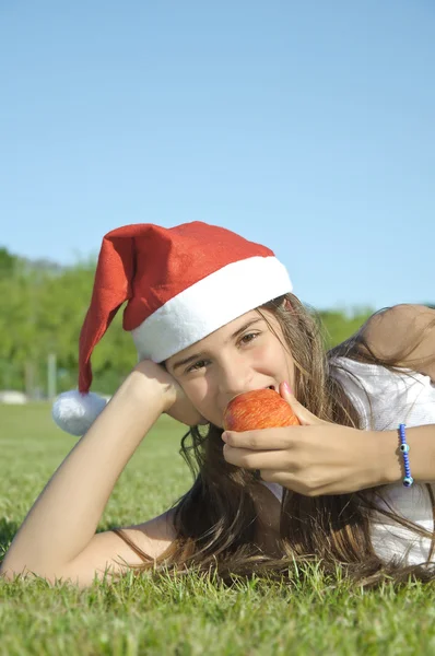 Girl eat apple — Stock Photo, Image