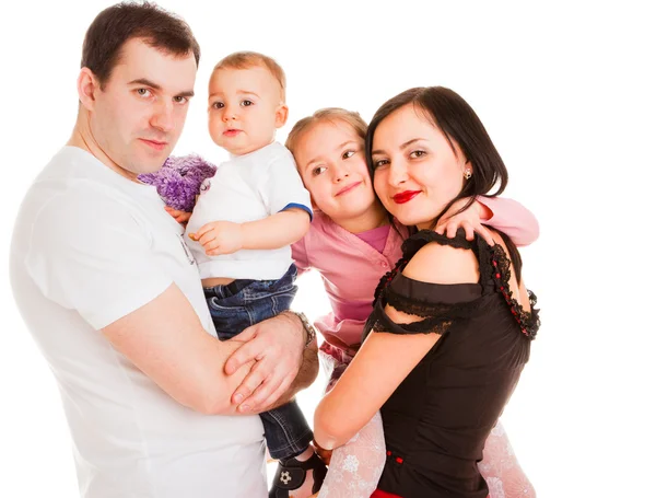 Junges Charmantes Ehepaar Mit Zwei Kindern Auf Weißem Hintergrund — Stockfoto