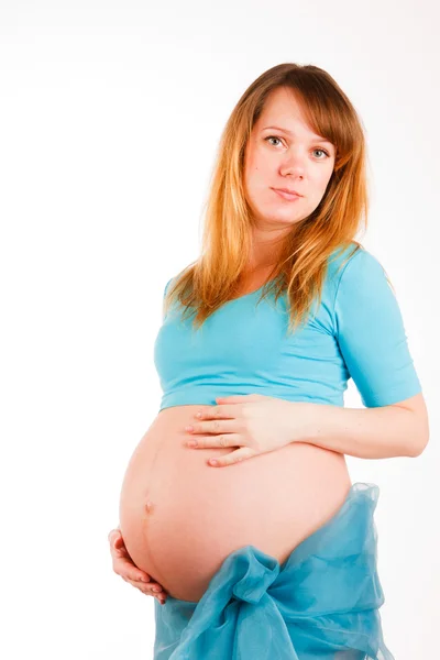 Hermosa Mujer Embarazada Permaneciendo Sobre Fondo Blanco — Foto de Stock