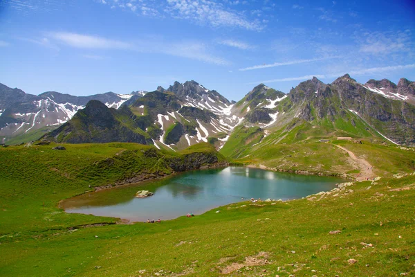 Sommar alpina landscap — Stockfoto
