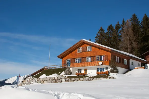 Casa Vacaciones Invierno Los Alpes Suizos —  Fotos de Stock
